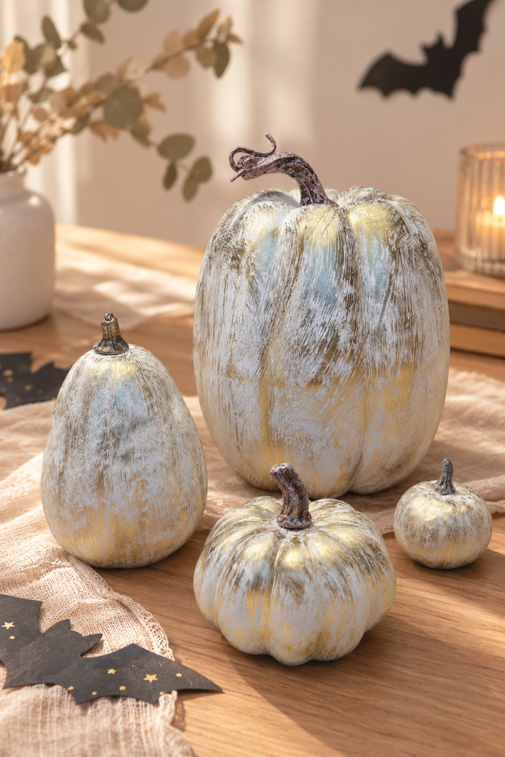 Set de 4 calabazas doradas y blancas 1