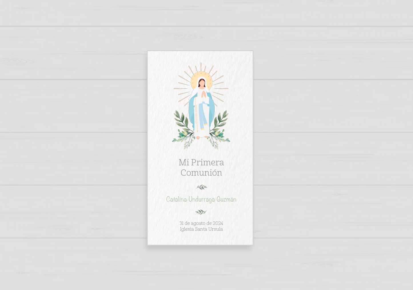 Santito de primera comunión con la Virgen María, recuerdo personalizado
