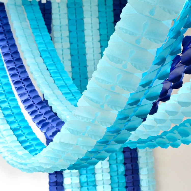 Guirnalda papel volantín tonos azules