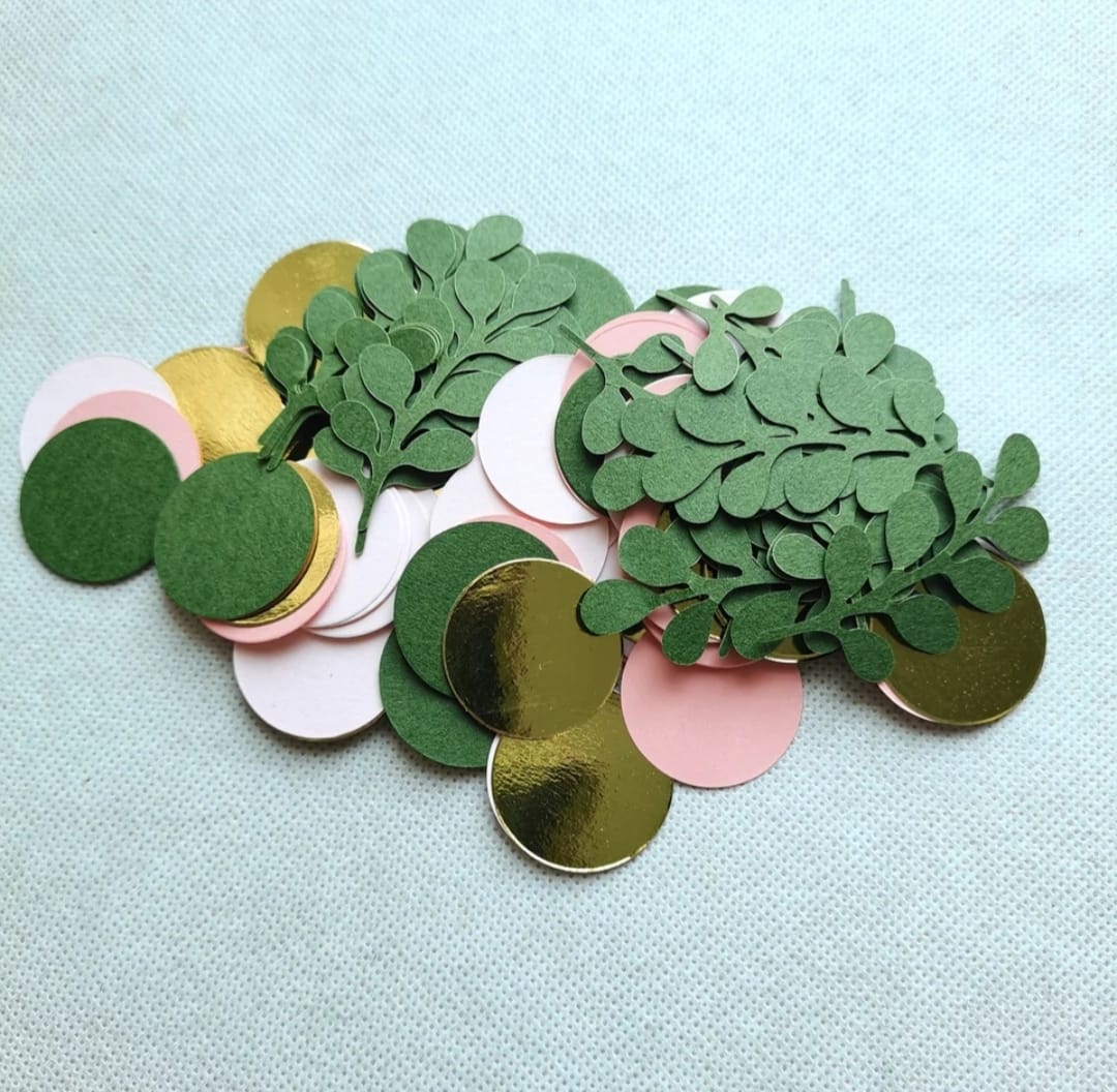 Confeti hojas rosado