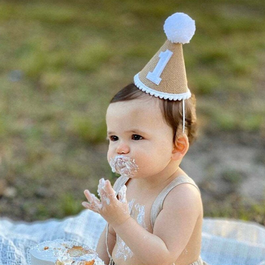 Gorro cono de cumpleaños 1 año
