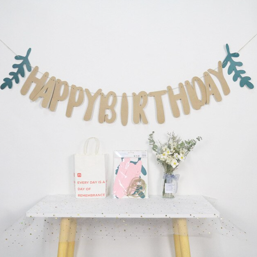 Banderín happy birthday hojas