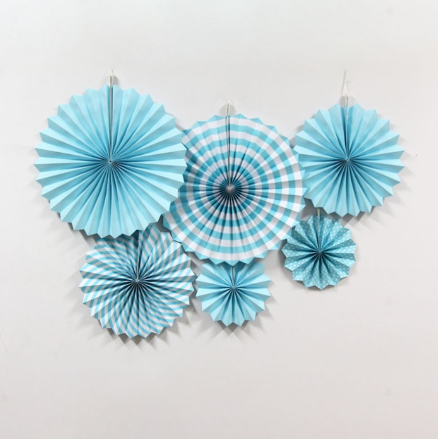 Abanicos Colgantes Tonos Celeste