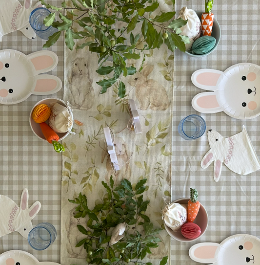 Camino de mesa conejitos